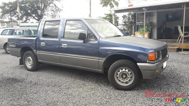 1995' Chevrolet isuzu photo #2