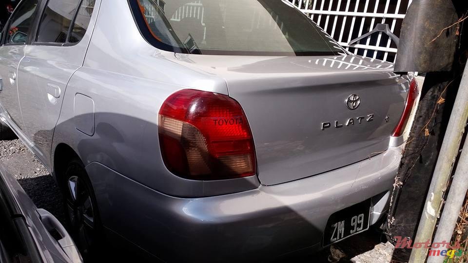 1999' Toyota Platz photo #4