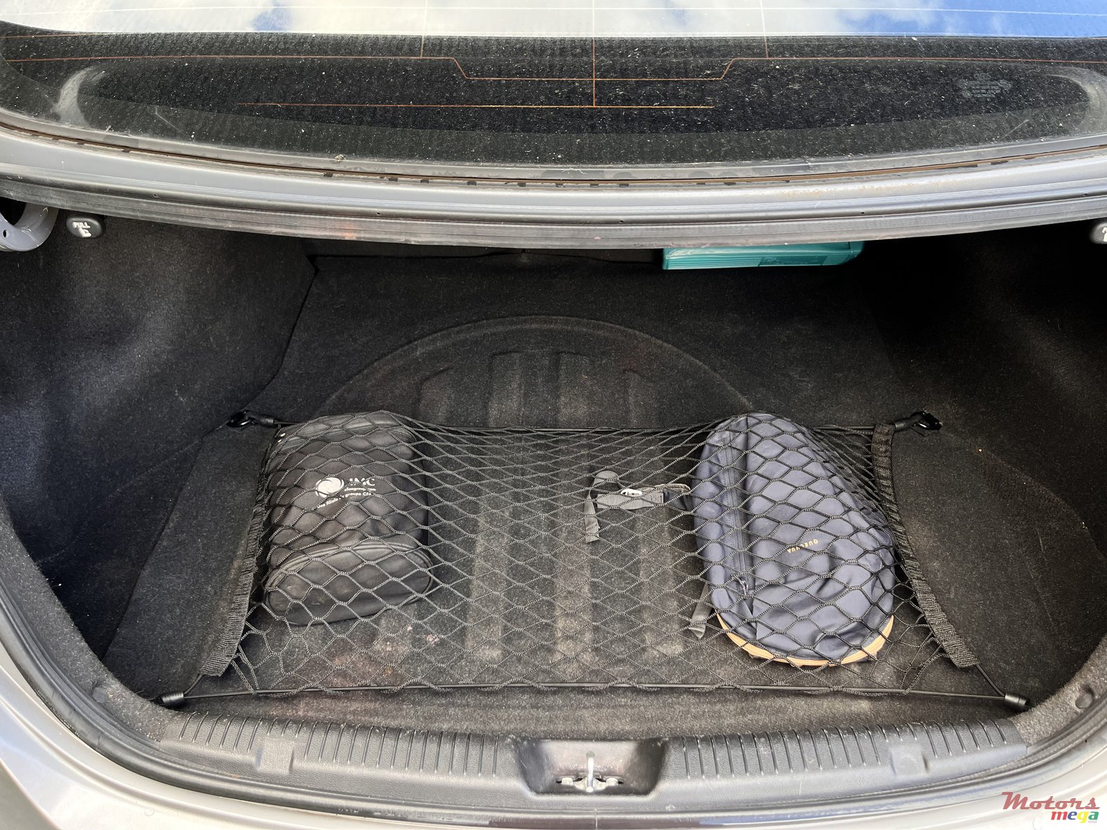 2013' Hyundai Elantra photo #6