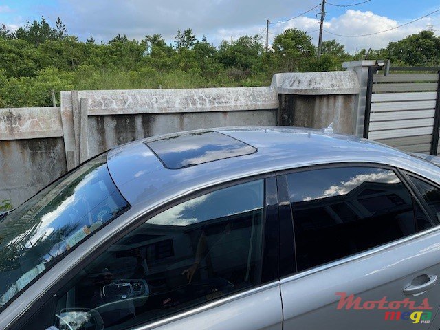 2012' Audi A4 photo #2