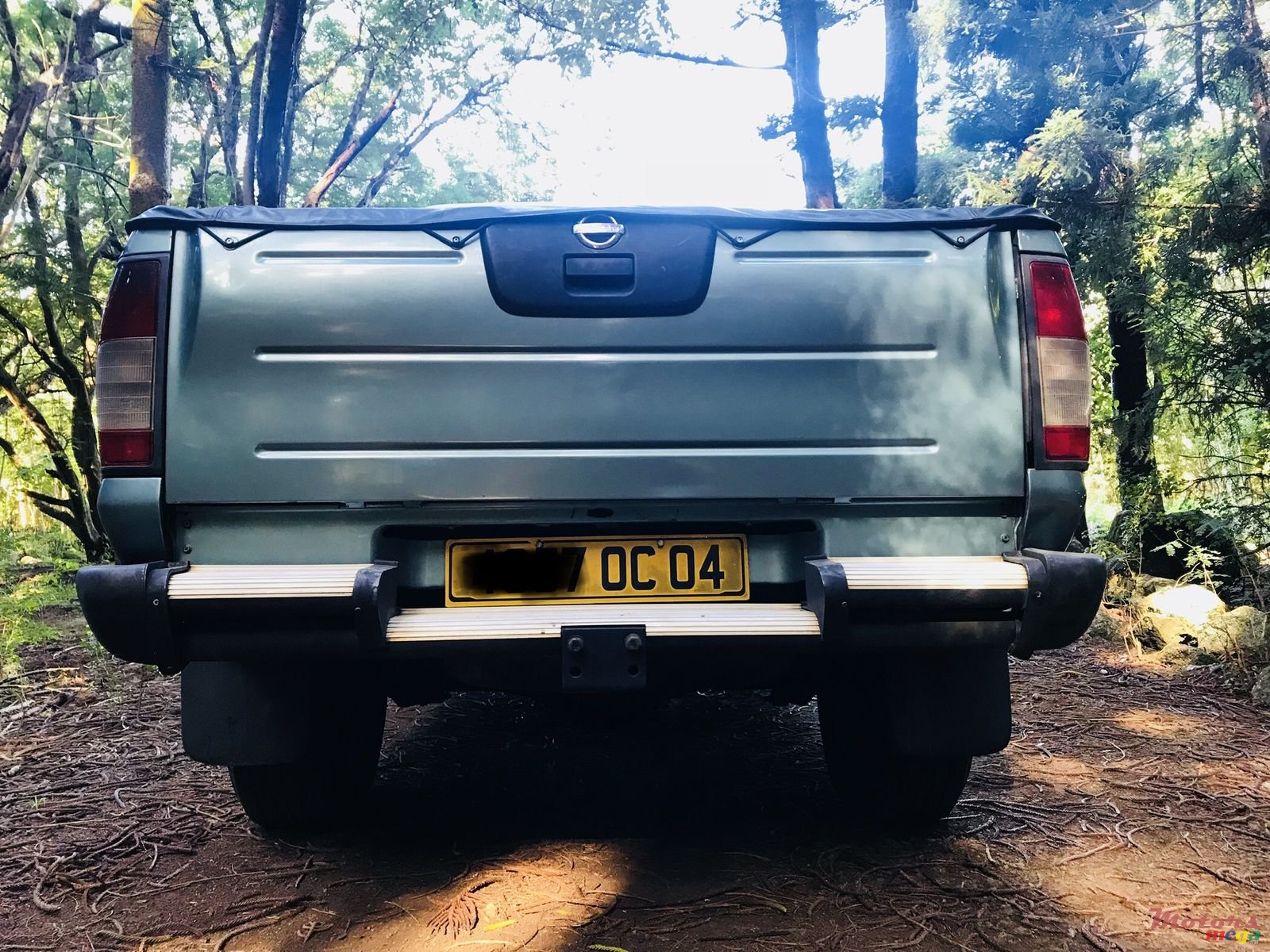 2004' Nissan Hardbody photo #4