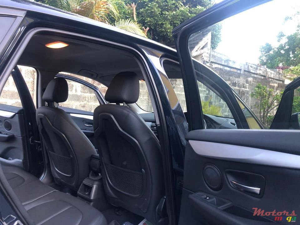 2015' BMW 2 Series photo #5