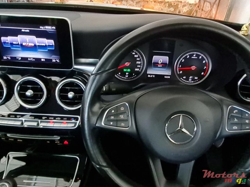 2014' Mercedes-Benz C-Class W205 photo #4