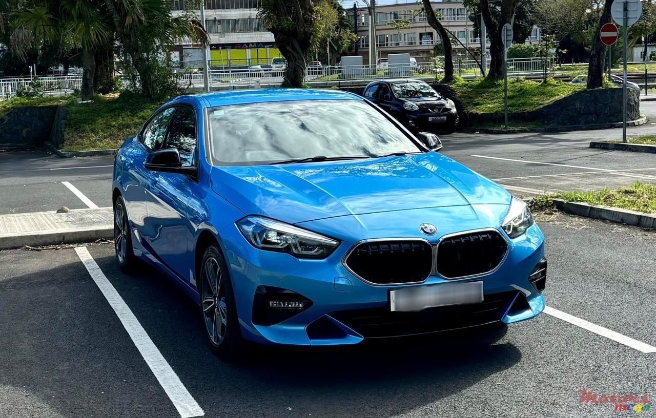 2020' BMW 218 photo #2