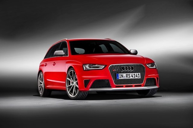 Audi Reveals New RS4 Avant