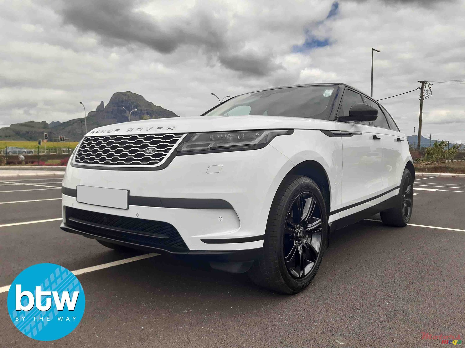 2018' Land Rover Range Rover photo #2