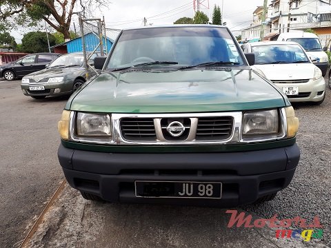 1998' Nissan Pickup photo #2