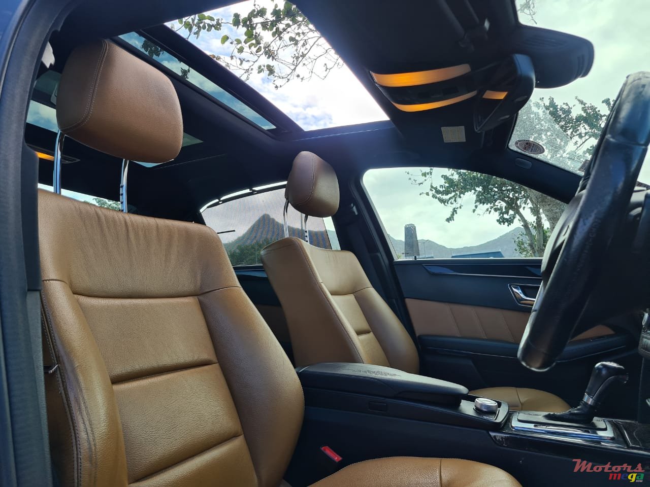 2013' Mercedes-Benz E-Class photo #5