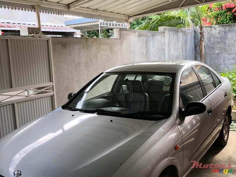 2003' Nissan Sunny Original photo #2