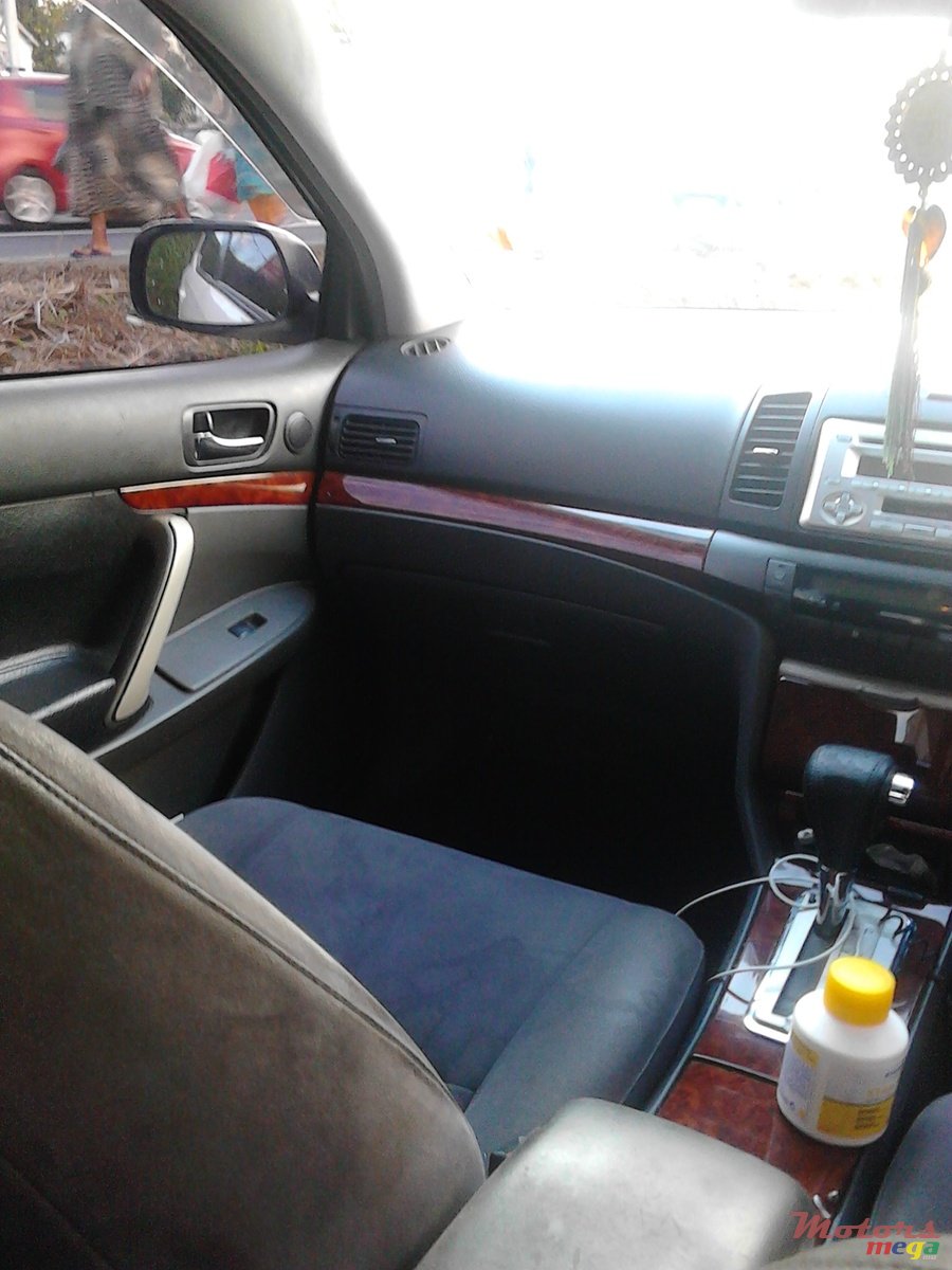 2003' Toyota photo #4