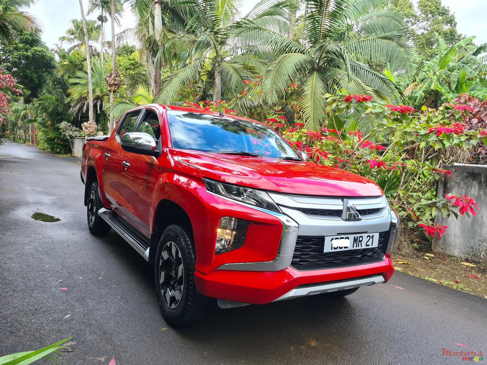 2021' Mitsubishi Triton Automatic 4x4 photo #2