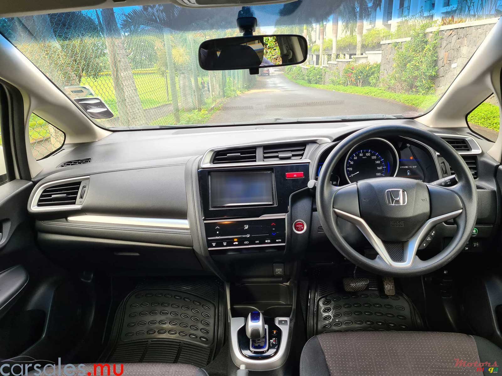 2014' Honda Fit Hybrid photo #6