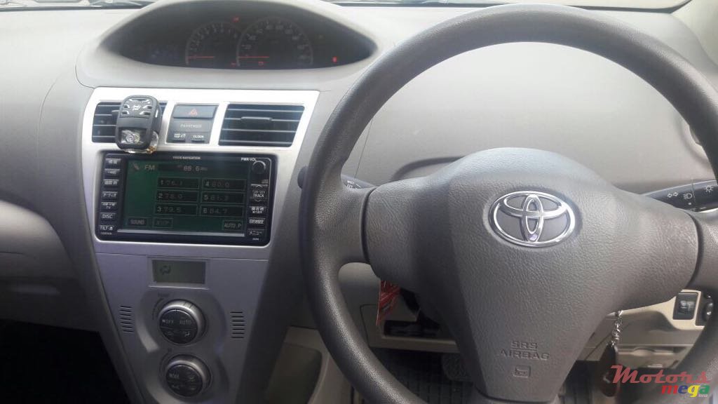 2008' Toyota Sera photo #3