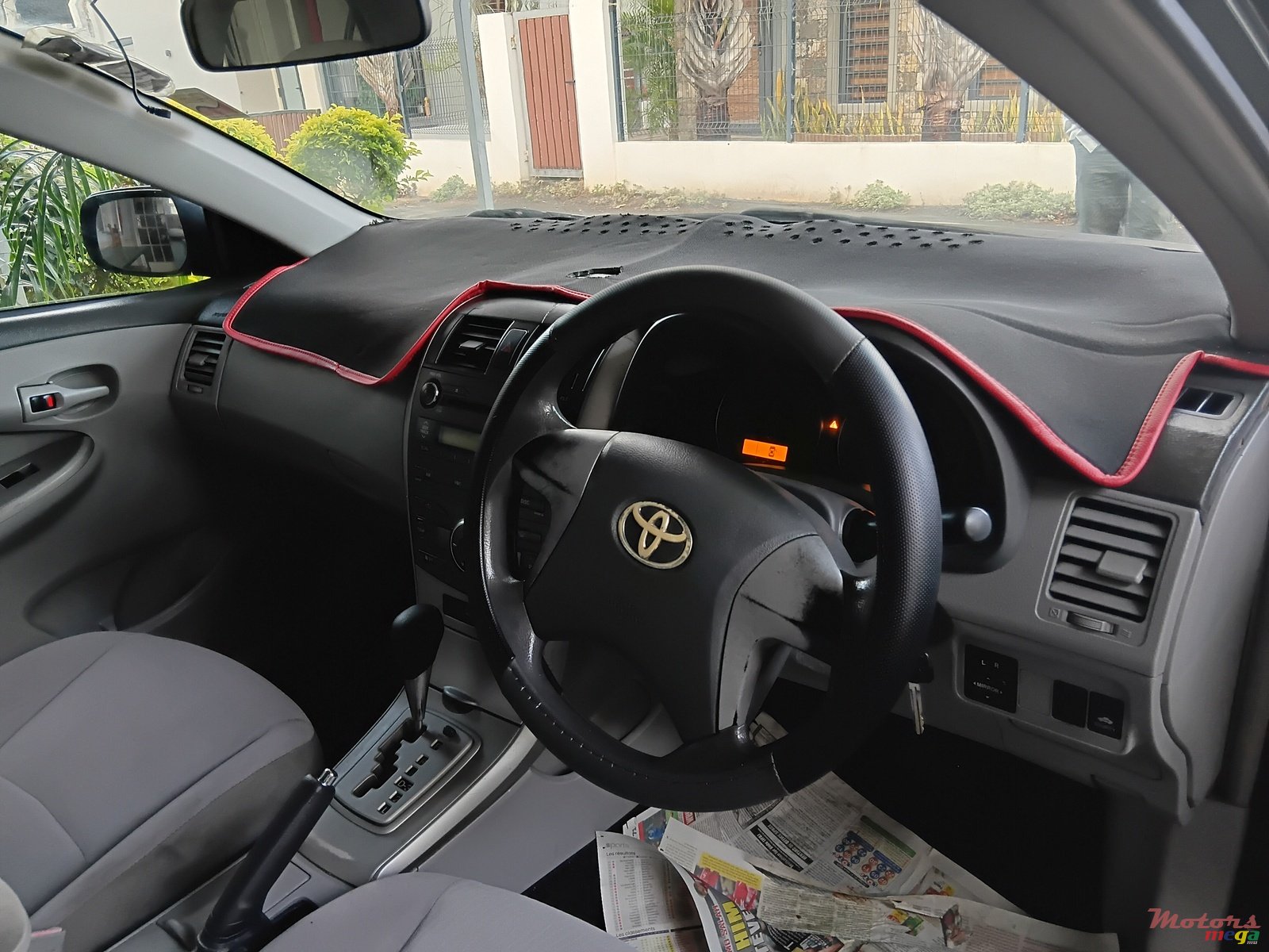 2010' Toyota Corolla photo #4