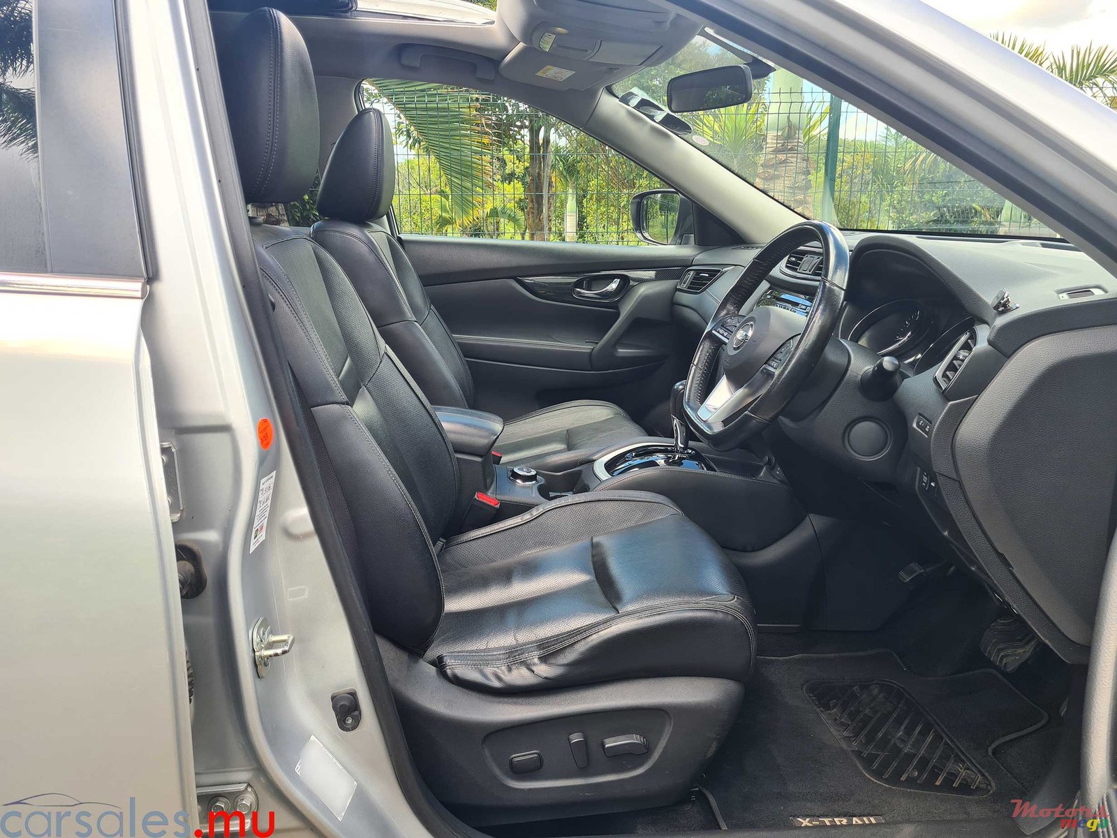 2018' Nissan X-Trail 2.0 AWD 7 Seater photo #5