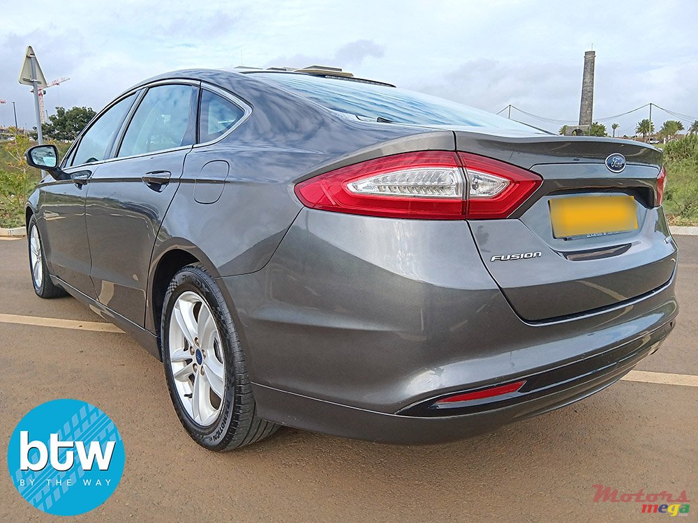 2015' Ford Fusion photo #4