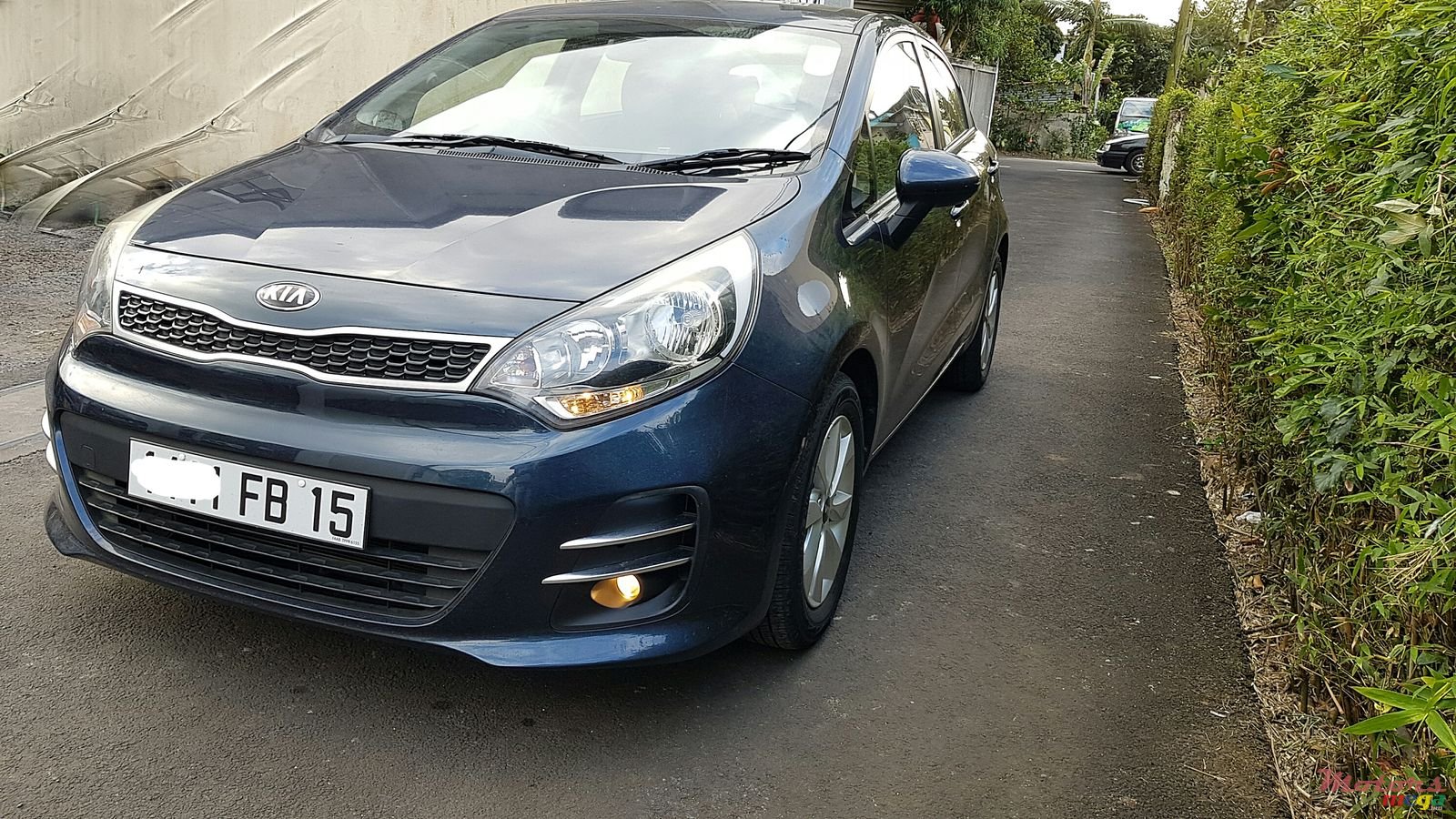 2015' Kia Rio photo #2