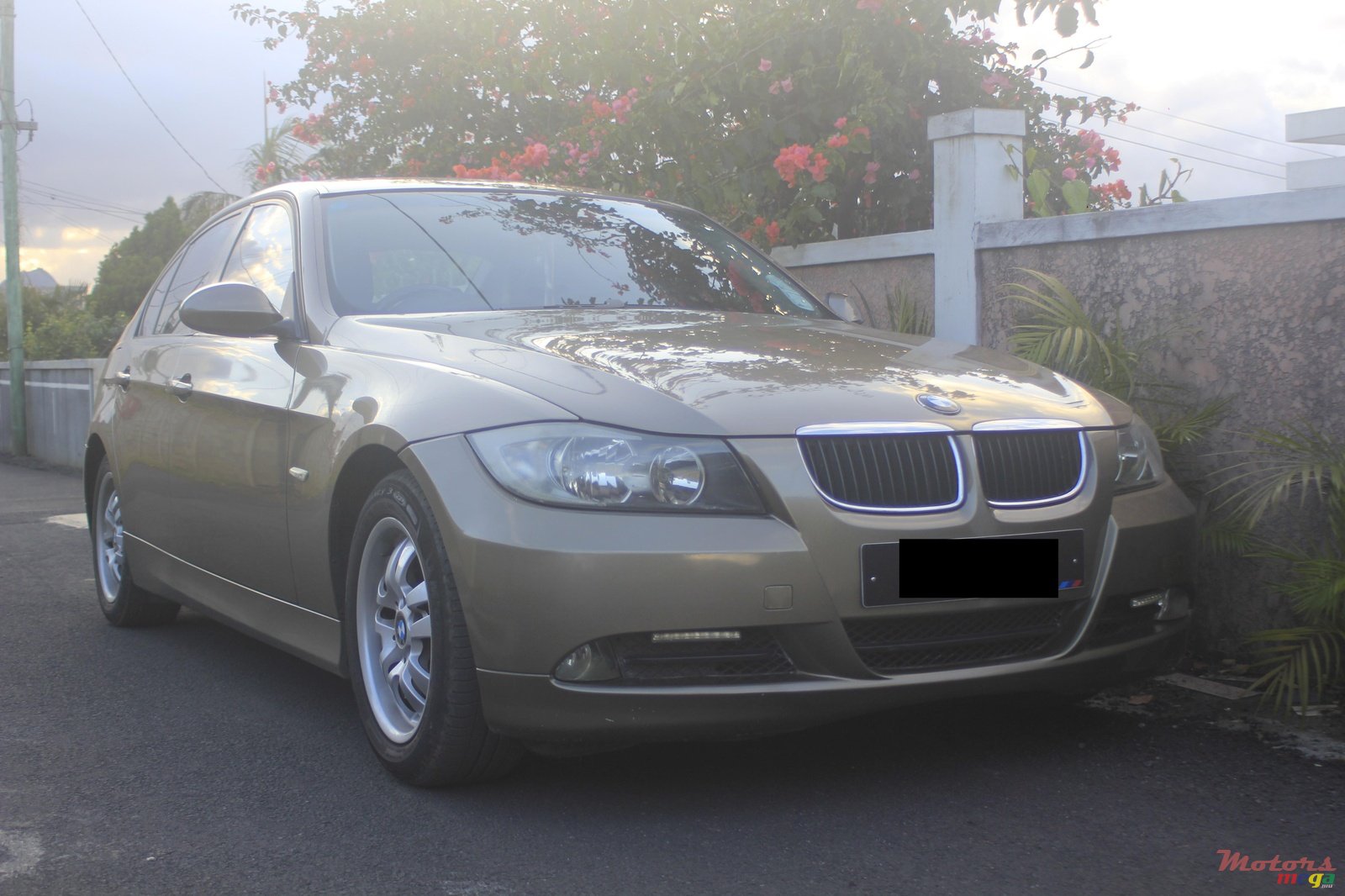 2006' BMW 3 Series photo #2