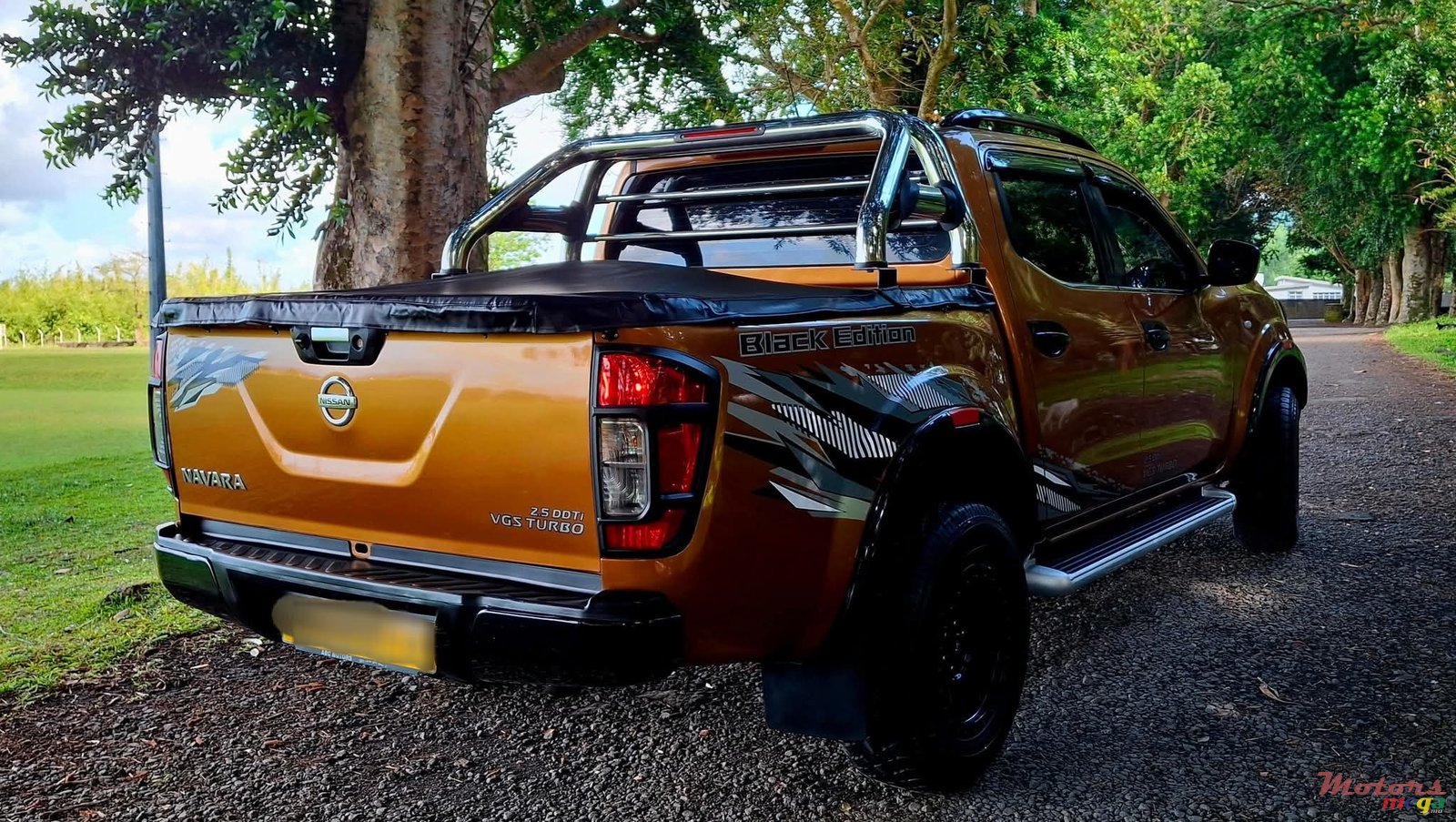 2019' Nissan photo #2