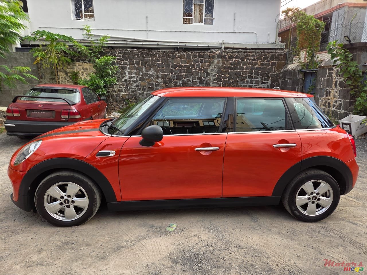 2020' MINI One photo #3