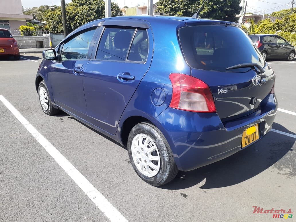 2007' Toyota Vitz automatic photo #4