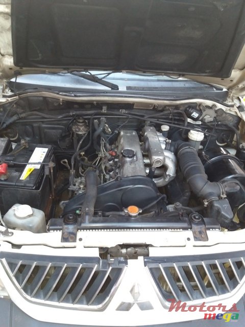 2007' Mitsubishi L 200 photo #3