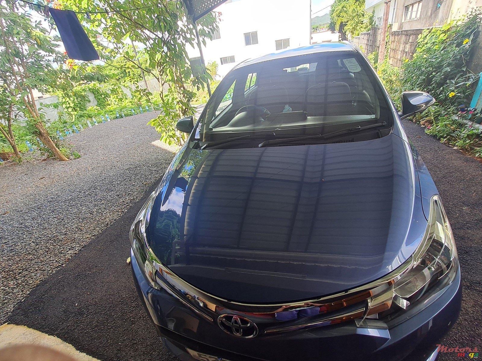 2014' Toyota Yaris photo #3