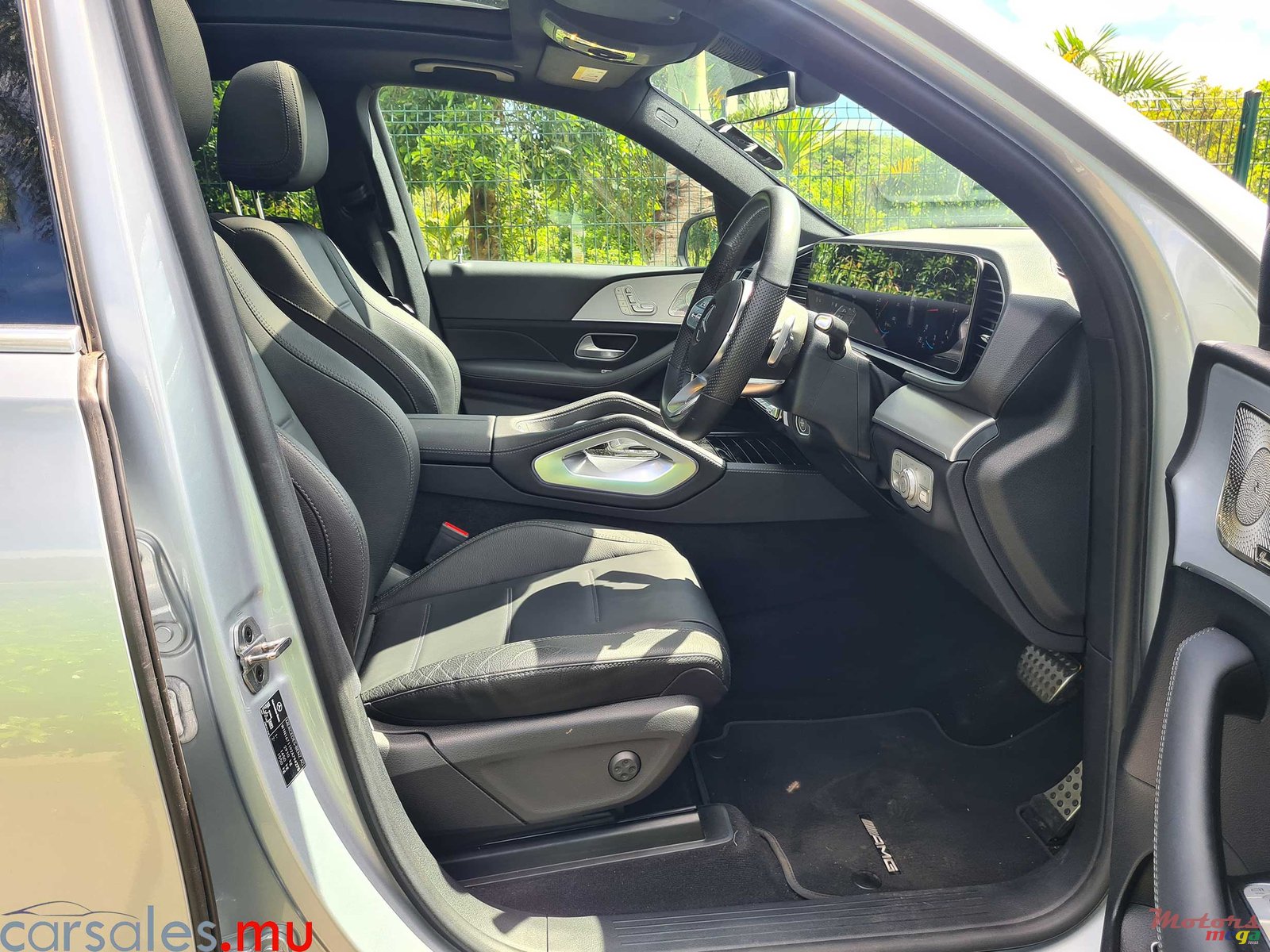2023' Mercedes-Benz GLE 300 d AMG photo #5