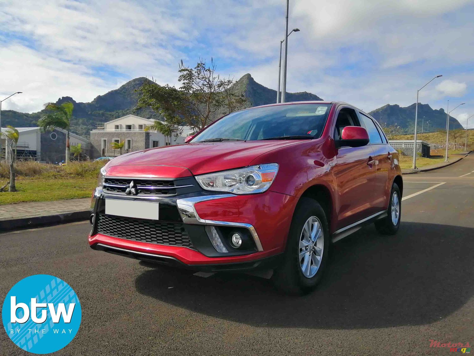 2018' Mitsubishi ASX photo #2