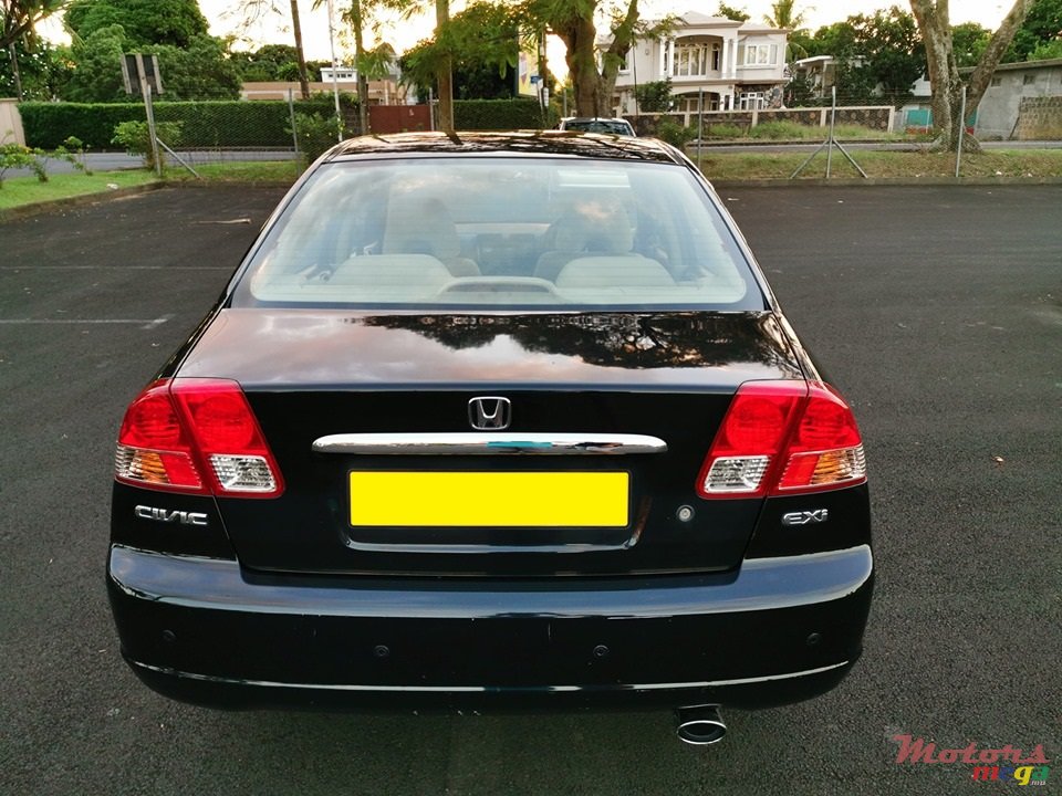 2003' Honda Civic ES8 photo #3