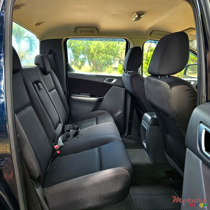 2018' Mazda BT-50 photo #5