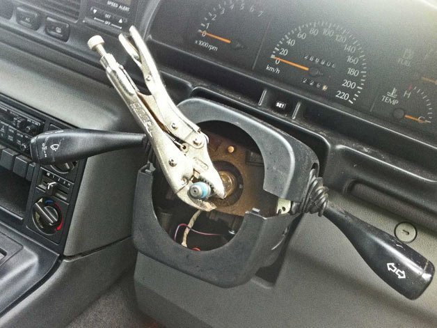 Man Arrested in Australia for Driving with Pliers Instead of Steering Wheel