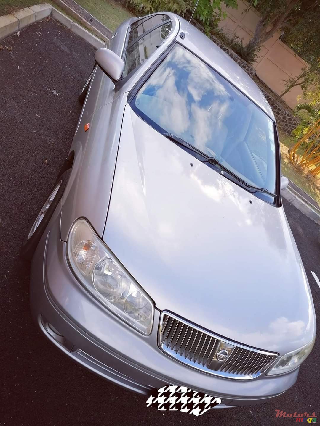 2007' Nissan Sunny photo #1