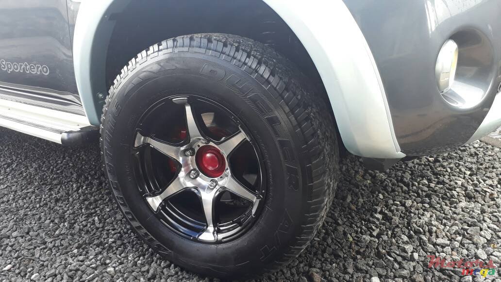 2008' Mitsubishi L 200 SPORTERO 4X4 photo #5