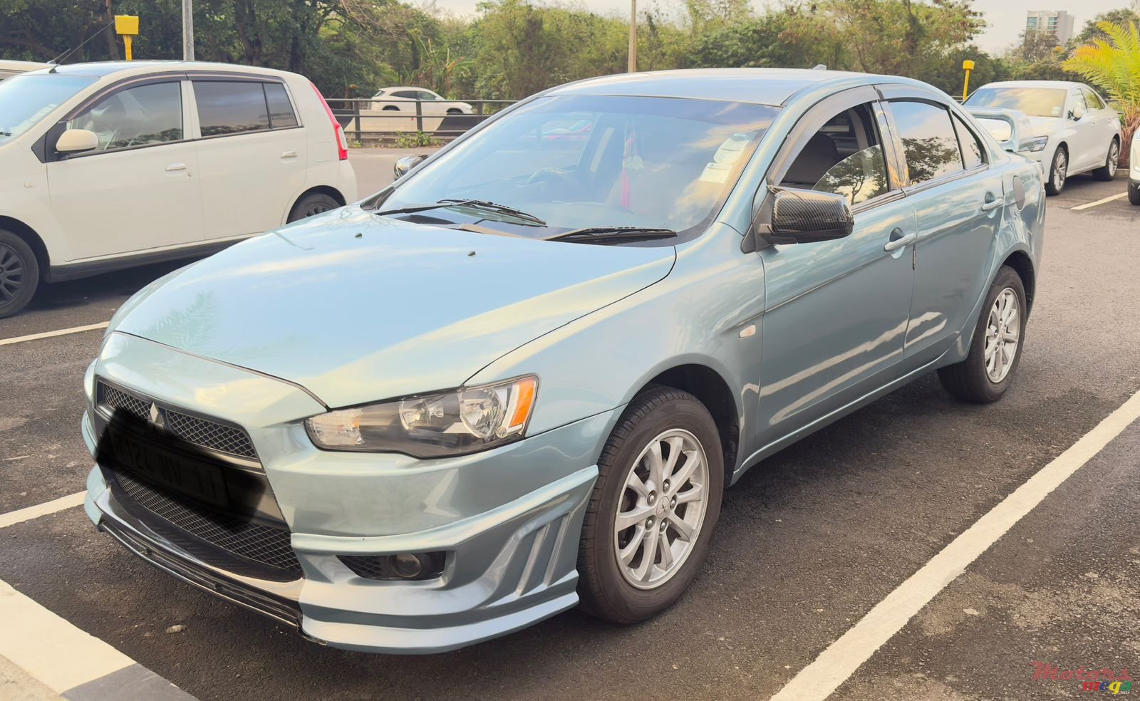 2011' Mitsubishi Lancer EX photo #5