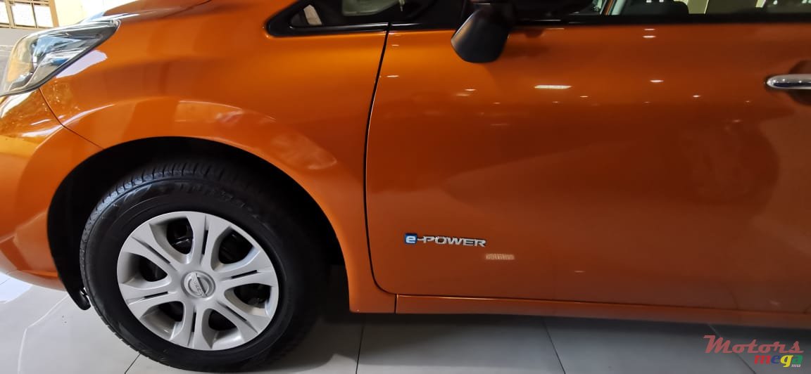 2018' Nissan Note E-power photo #5