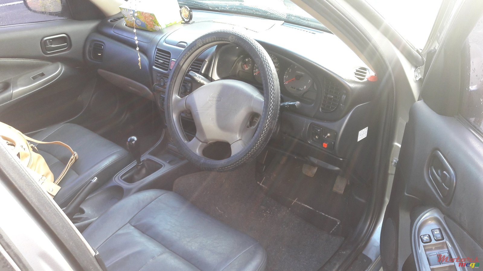 2004' Nissan Sunny N16 super saloon photo #1