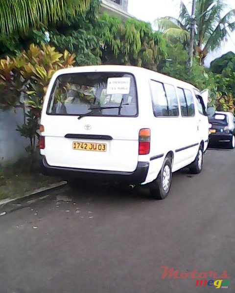 2003' Toyota hiace photo #3