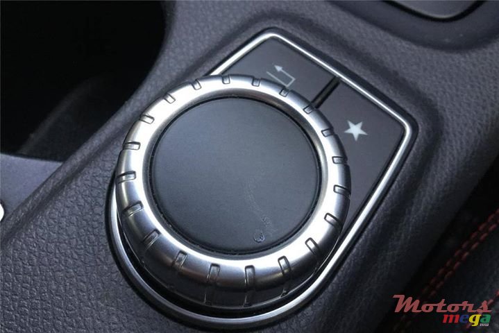 2014' Mercedes-Benz CLA 250 dorigine photo #4