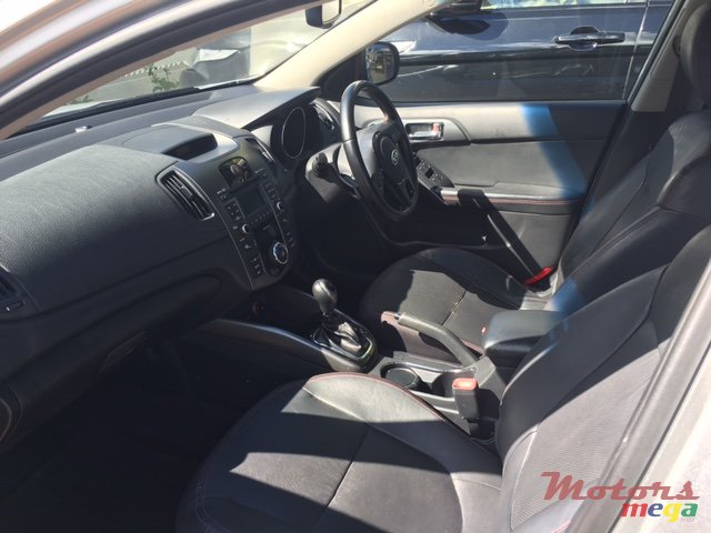 2012' Kia Cerato photo #3