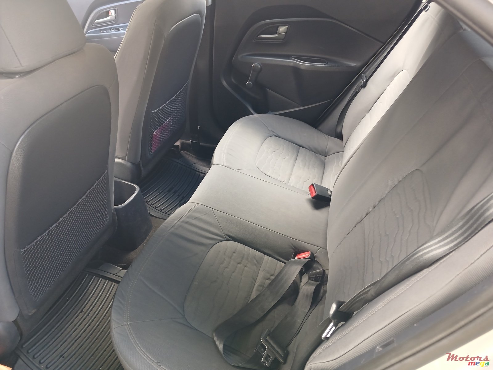 2014' Kia Rio photo #7