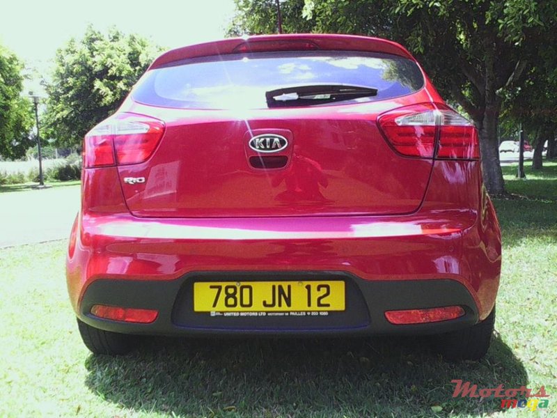 2012' Kia Rio photo #3