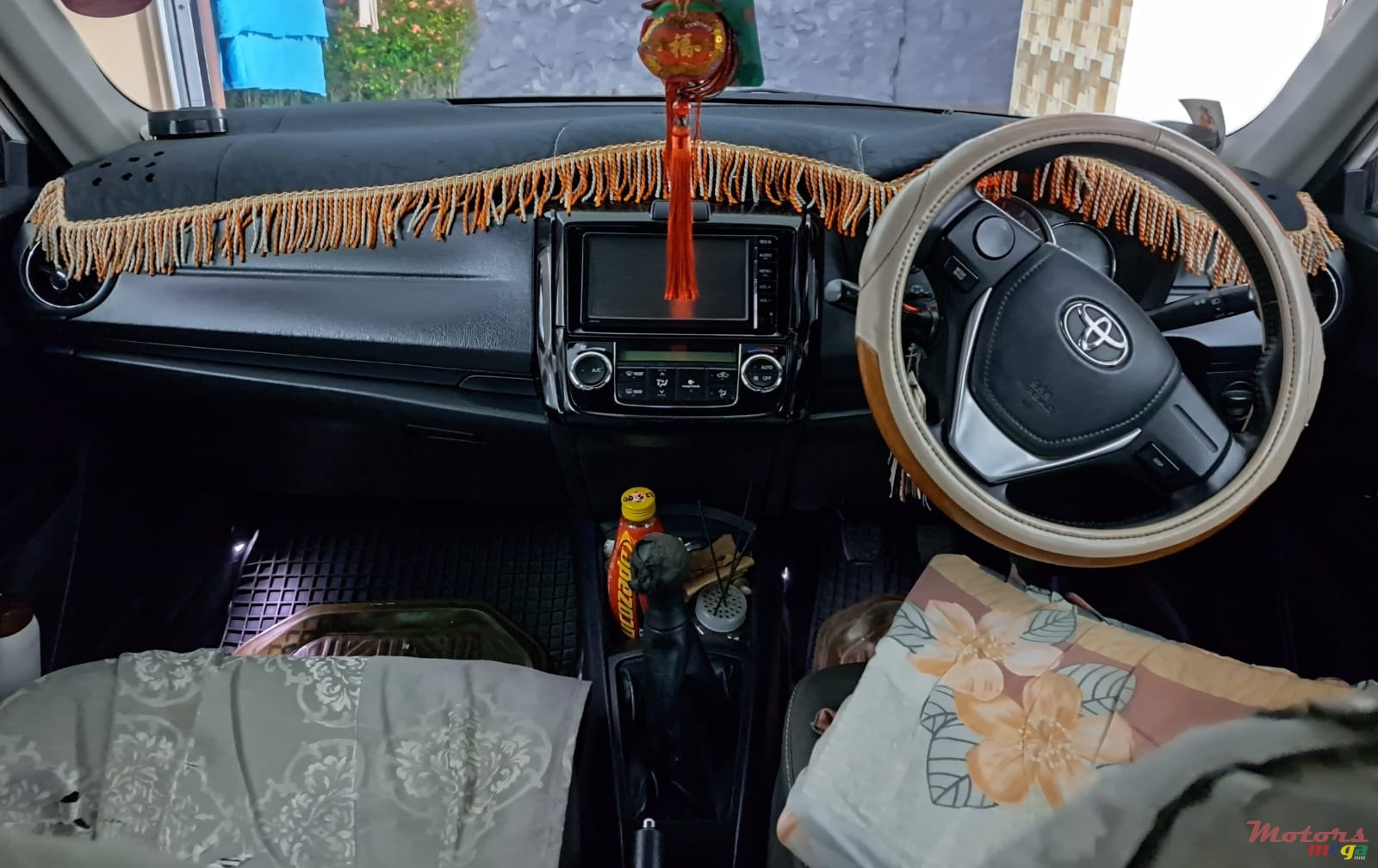 2015' Toyota photo #3