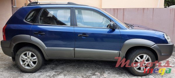 2006' Hyundai Tucson photo #2