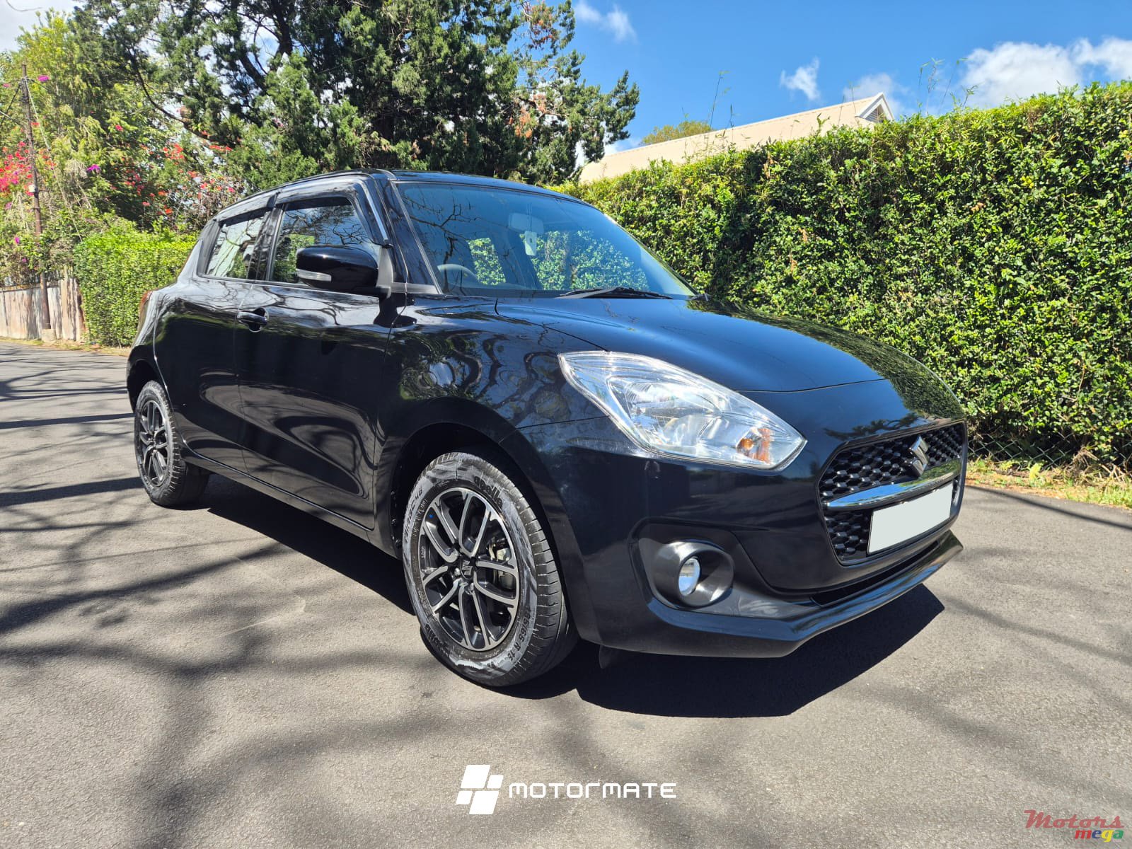 2024' Suzuki Swift GLX photo #2