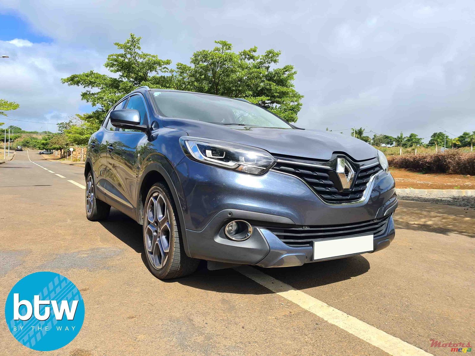 2016' Renault photo #1