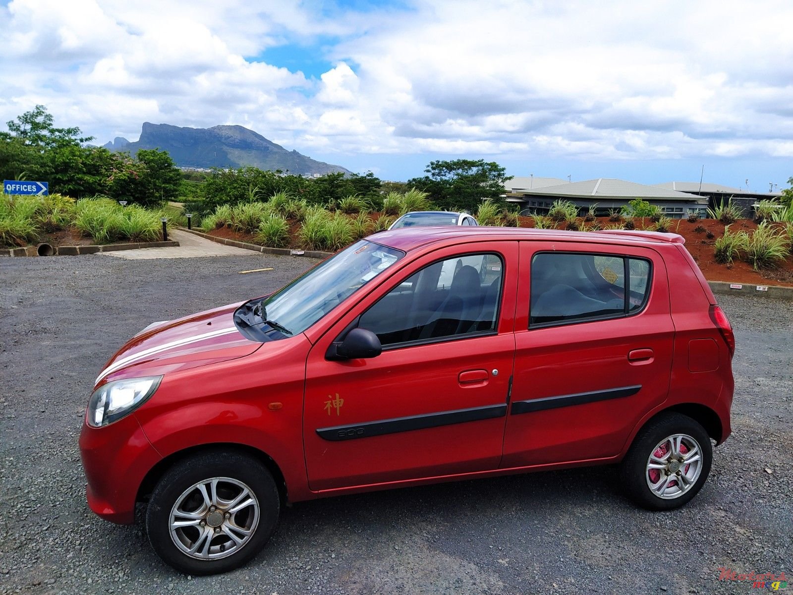 2015' Suzuki Alto photo #4