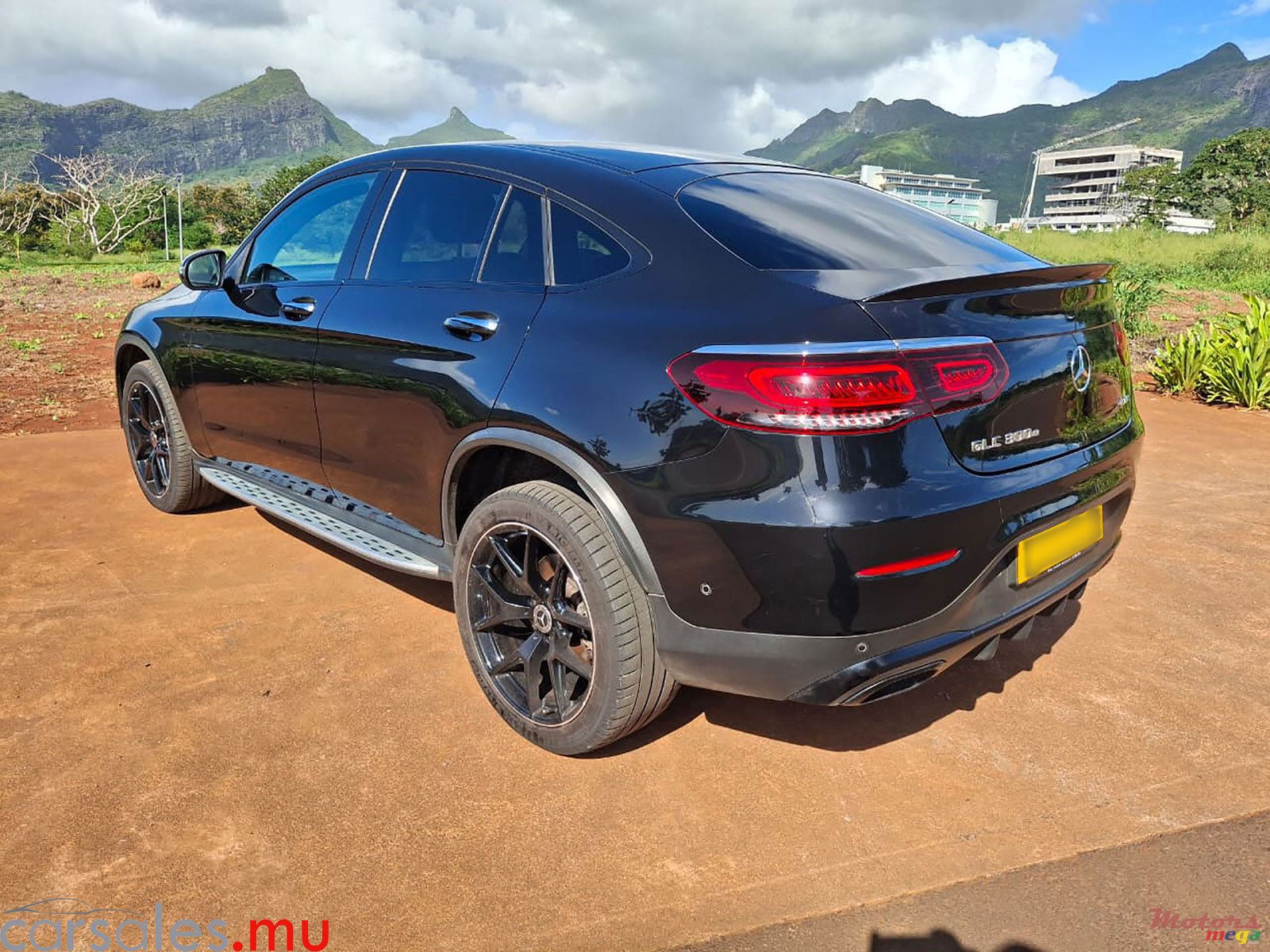 2022' Mercedes-Benz GLC 300 e AMG 4matic 2.0 photo #3
