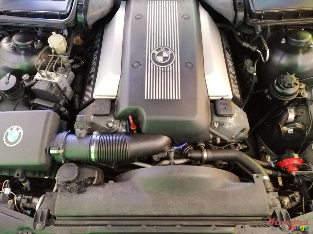 2000' BMW 540 photo #3