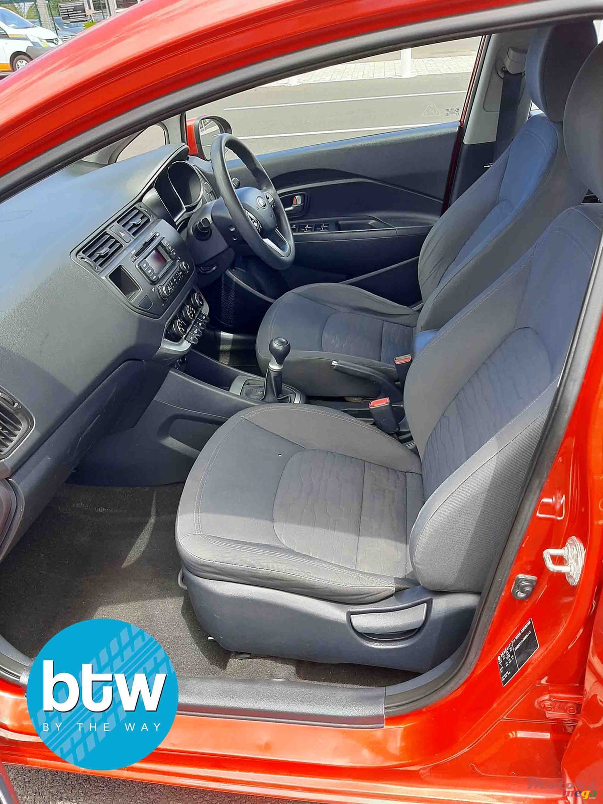 2014' Kia Rio photo #5